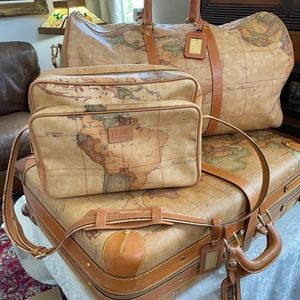 Beautiful 3pc Alviero Martini Geo Luggage Set